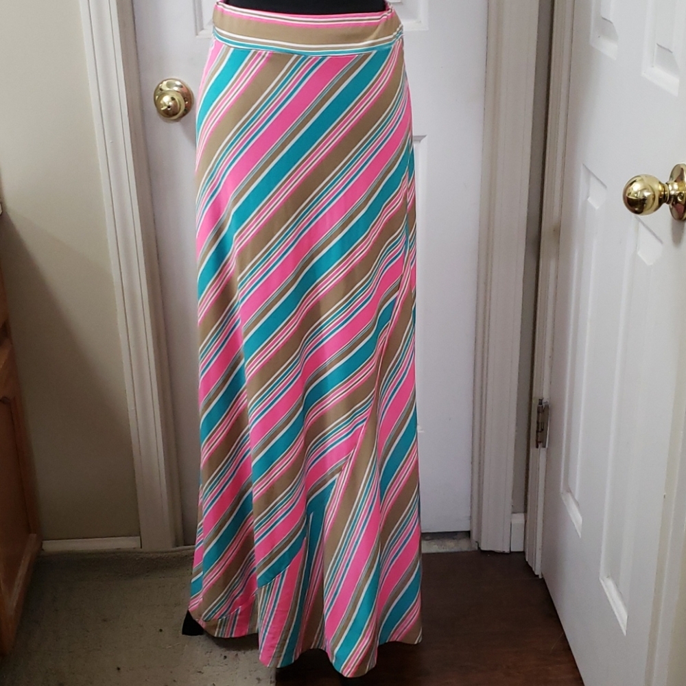 It's Multi-Color Striped Maxi Skirt